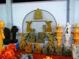 Handicrafts shops