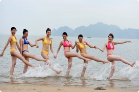 Girls at Tuan Chau Beach Island