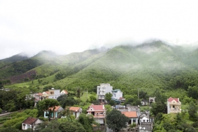 Exploring the natural beauty of Van Don island ( Quang Ninh)